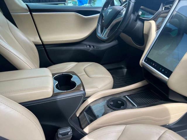 2015 Tesla Model S 85D