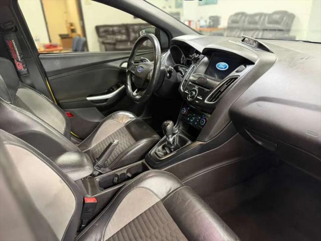 2017 Ford Focus ST