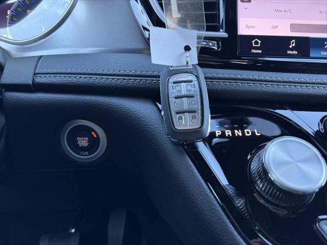 2026 Chrysler Pacifica Select