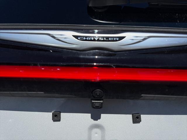 2026 Chrysler Pacifica Select AWD