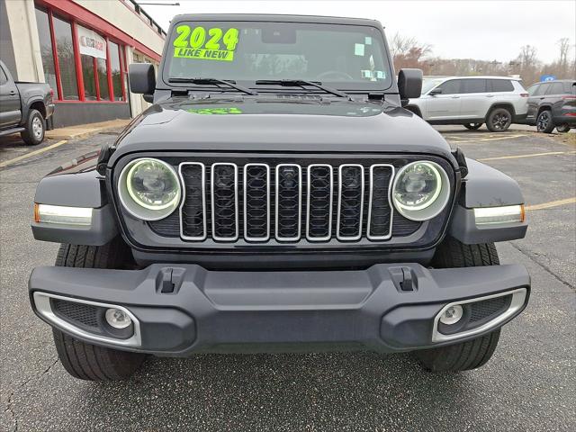 2024 Jeep Wrangler 4-Door Sahara 4x4