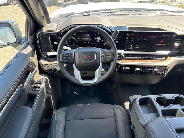 2026 GMC Sierra 1500 Crew Cab, Short Bed, SLE, 4WD