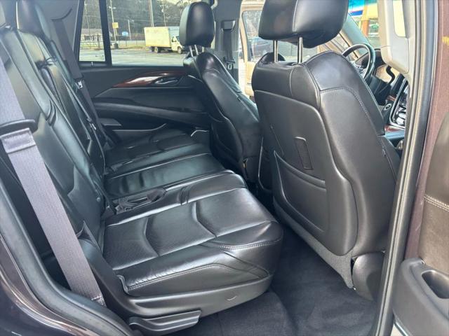 2015 Cadillac Escalade Luxury
