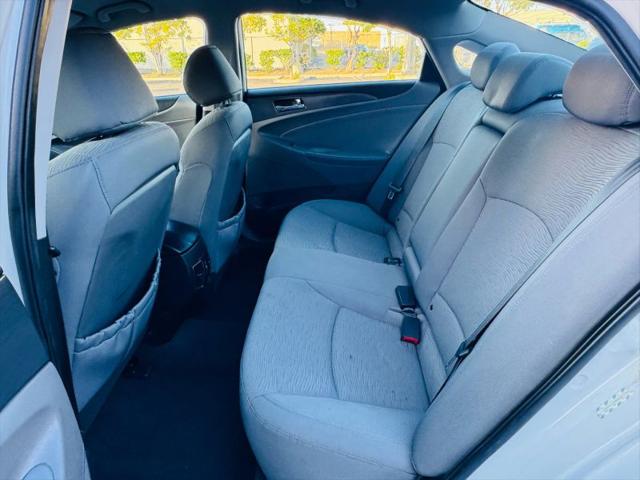 2012 Hyundai Sonata Hybrid Base