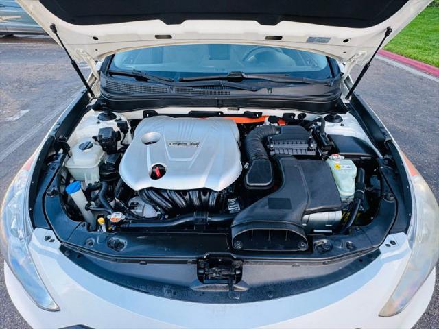 2012 Hyundai Sonata Hybrid Base