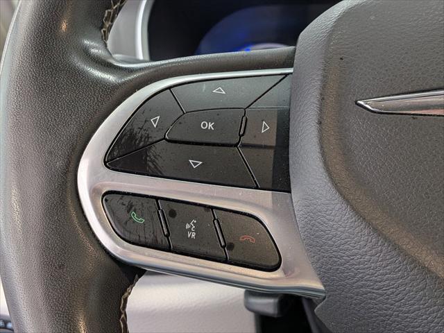 2024 Chrysler Pacifica Hybrid Select