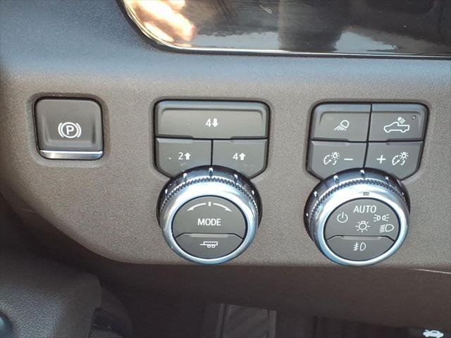 2026 GMC Sierra 2500HD Crew Cab, Standard Bed, SLE, 4WD