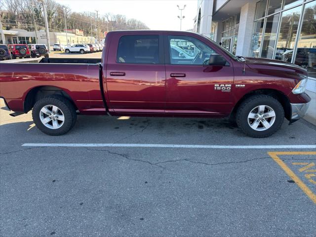 2020 RAM 1500 Classic SLT Crew Cab 4x4 64 Box