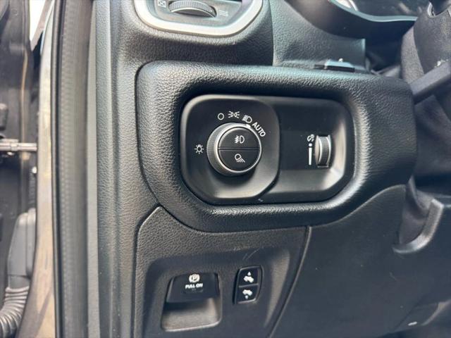 2020 Ram 1500 Lone Star Crew Cab 4x4 5'7" Box