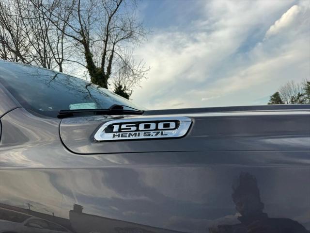 2020 Ram 1500 Lone Star Crew Cab 4x4 5'7" Box