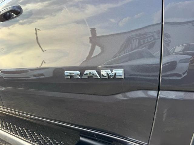 2020 Ram 1500 Lone Star Crew Cab 4x4 5'7" Box