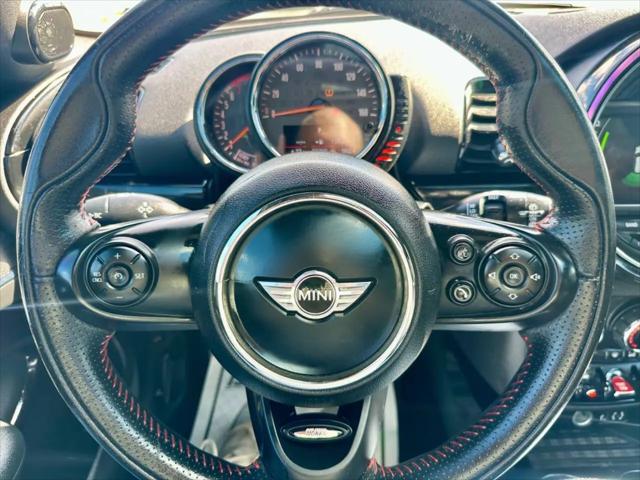 2017 MINI Cooper Clubman Cooper