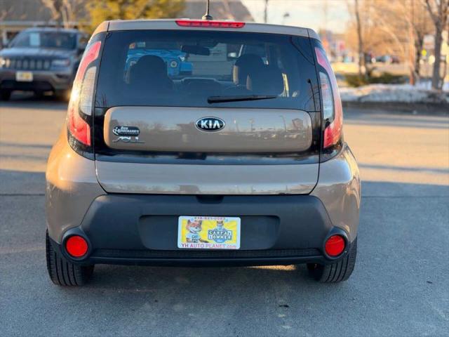 2015 Kia Soul Base