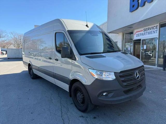 2023 Mercedes-Benz Sprinter 2500 High Roof 4-Cyl Diesel HO