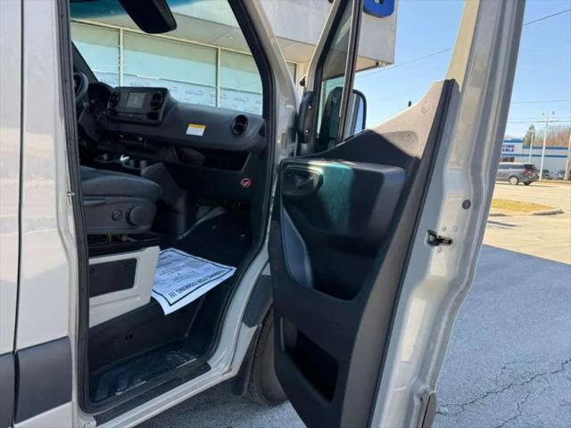 2023 Mercedes-Benz Sprinter 2500 High Roof 4-Cyl Diesel HO