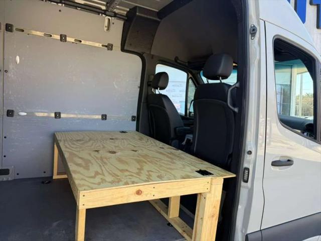 2023 Mercedes-Benz Sprinter 2500 High Roof 4-Cyl Diesel HO