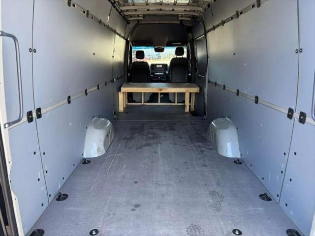 2023 Mercedes-Benz Sprinter 2500 High Roof 4-Cyl Diesel HO