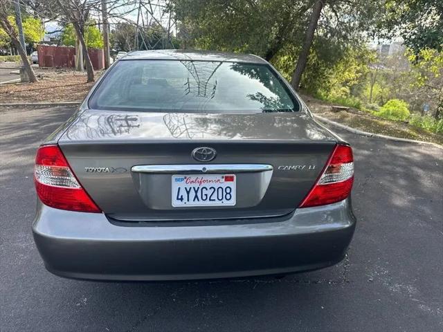 2002 Toyota Camry LE