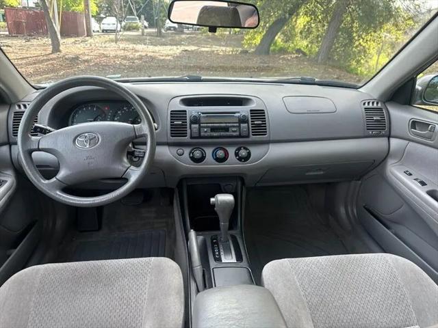 2002 Toyota Camry LE