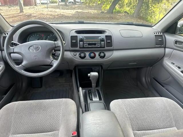 2002 Toyota Camry LE