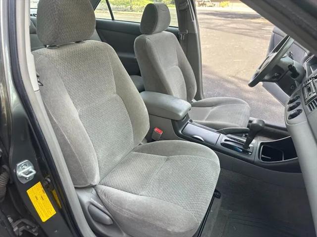 2002 Toyota Camry LE