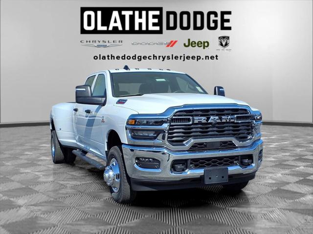 2026 Ram 3500 Tradesman Crew Cab 4x4 8 Box