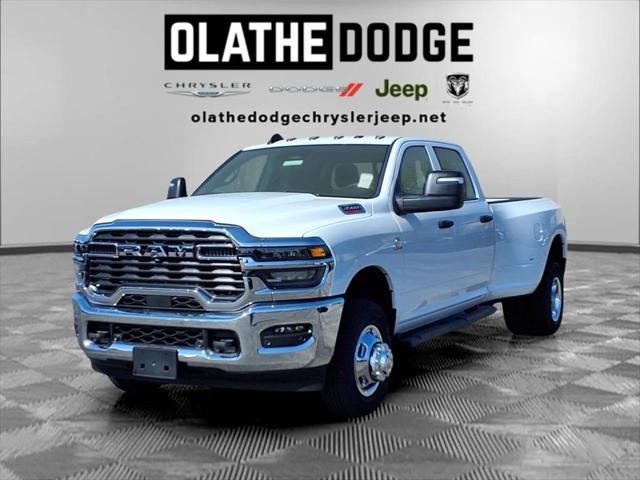 2026 RAM Ram 3500 RAM 3500 TRADESMAN CREW CAB 4X4 8 BOX