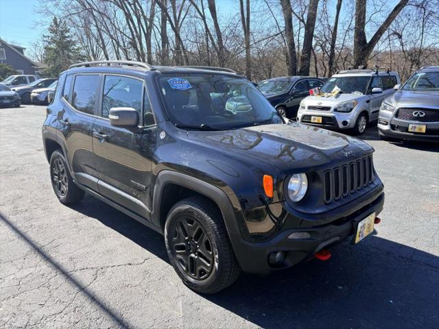 2017 Jeep Renegade Deserthawk 4x4