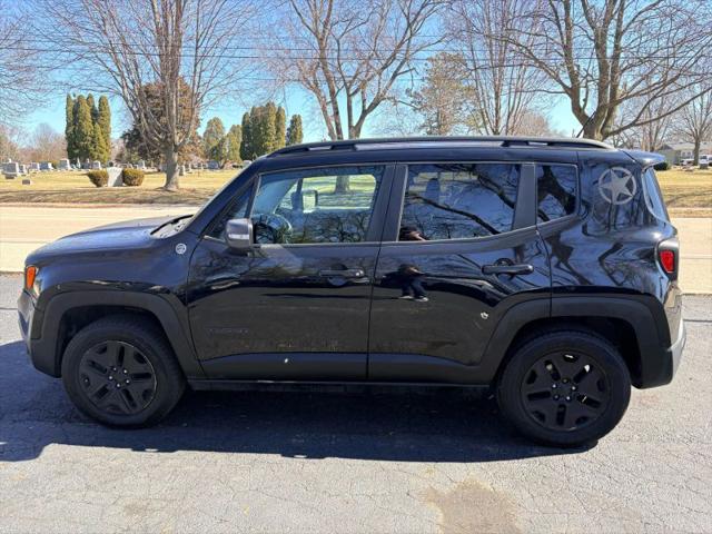 2017 Jeep Renegade Deserthawk 4x4