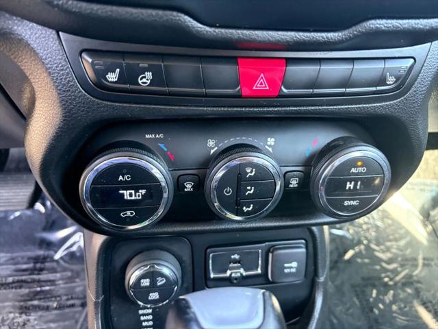 2017 Jeep Renegade Deserthawk 4x4
