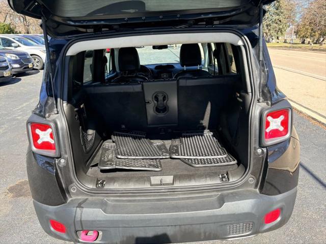 2017 Jeep Renegade Deserthawk 4x4
