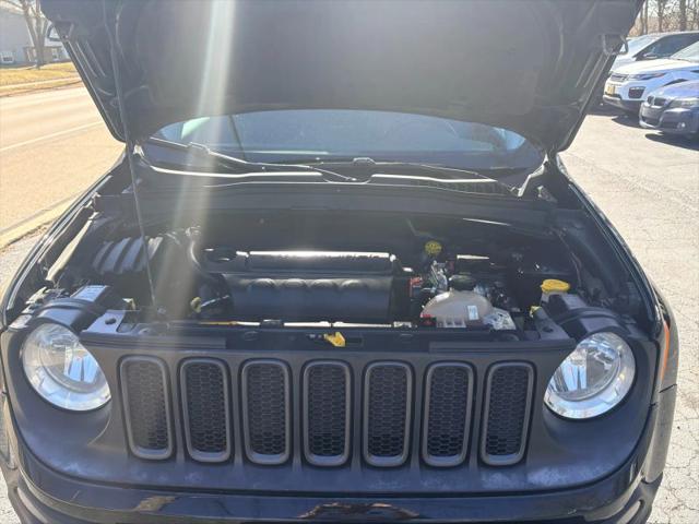 2017 Jeep Renegade Deserthawk 4x4