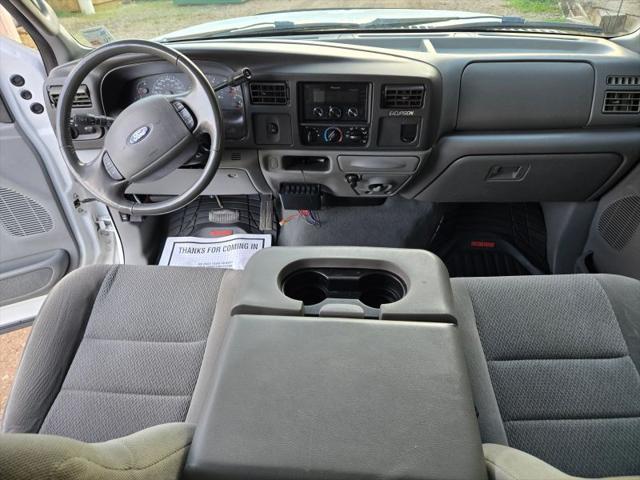 2004 Ford Excursion XLT