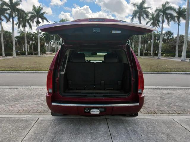 2007 Cadillac Escalade Standard