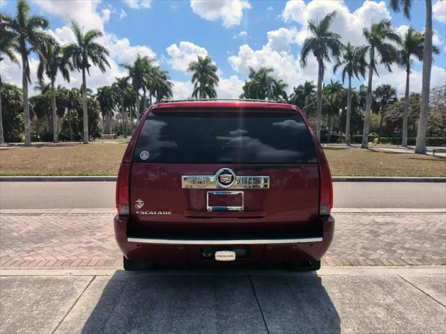 2007 Cadillac Escalade Standard