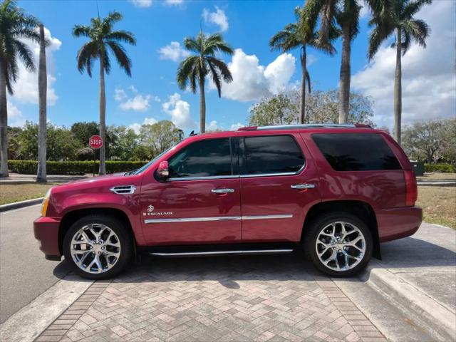 2007 Cadillac Escalade Standard
