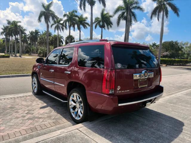 2007 Cadillac Escalade Standard