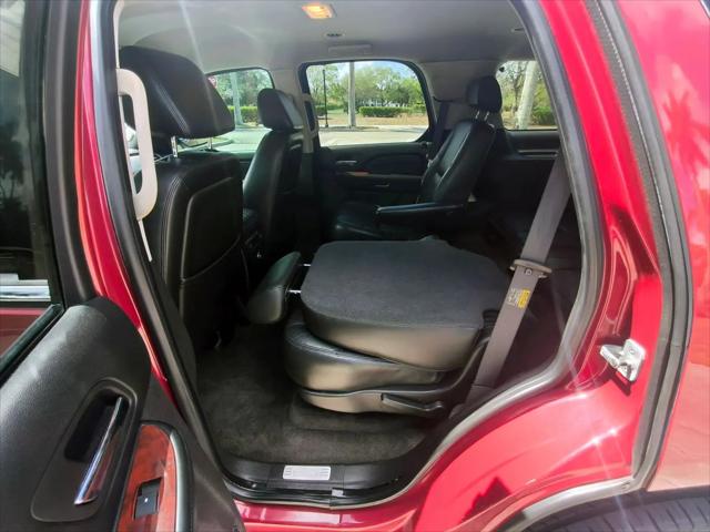 2007 Cadillac Escalade Standard