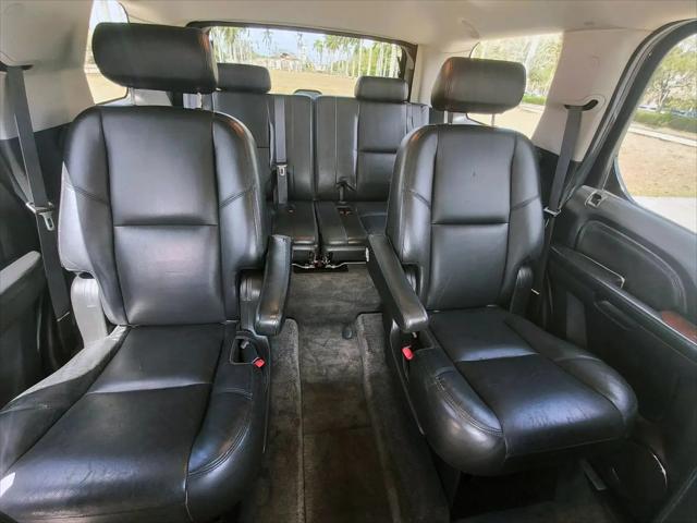 2007 Cadillac Escalade Standard