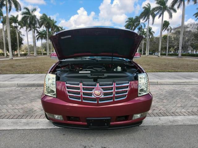 2007 Cadillac Escalade Standard