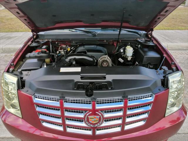 2007 Cadillac Escalade Standard