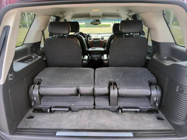 2007 Cadillac Escalade Standard