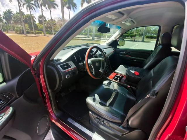 2007 Cadillac Escalade Standard