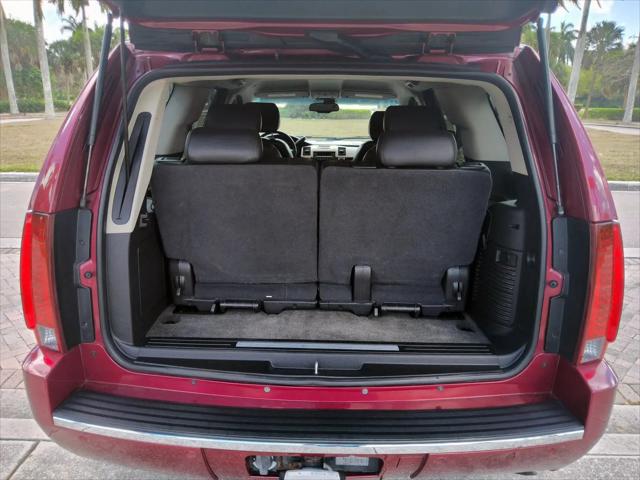 2007 Cadillac Escalade Standard