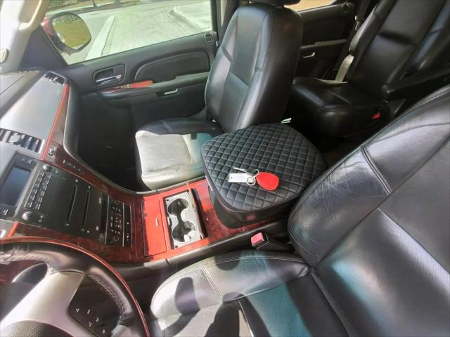 2007 Cadillac Escalade Standard
