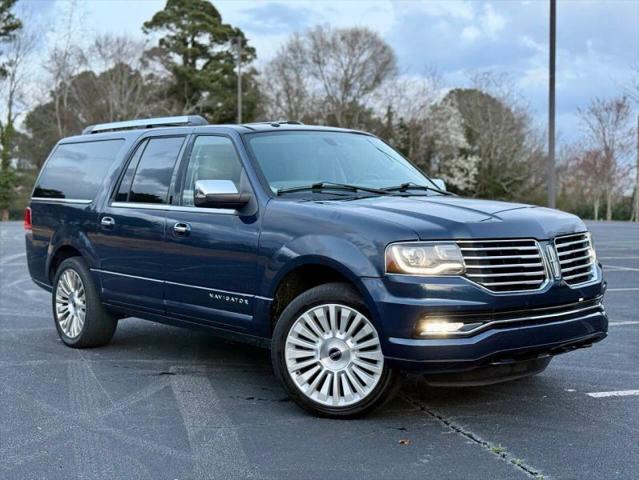 2015 Lincoln Navigator L Base