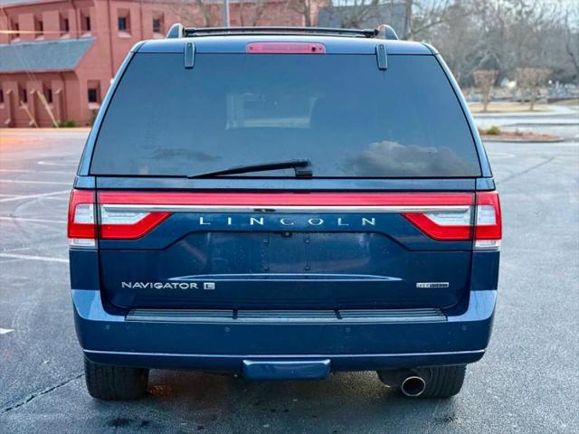 2015 Lincoln Navigator L Base