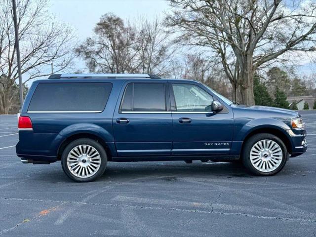 2015 Lincoln Navigator L Base
