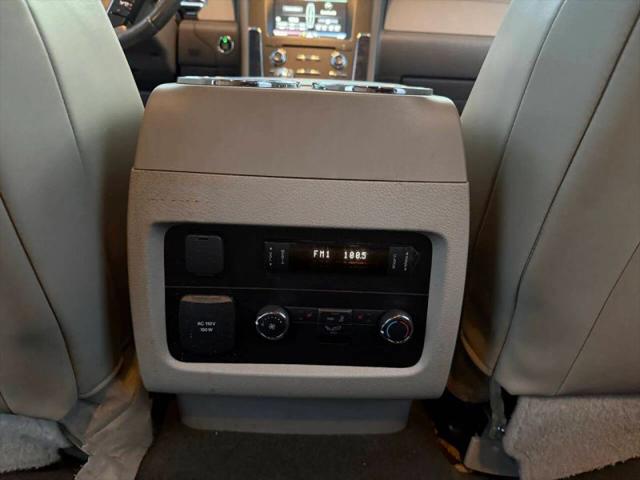 2015 Lincoln Navigator L Base