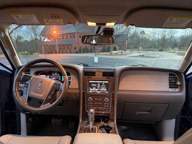 2015 Lincoln Navigator L Base